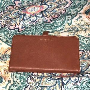 Adrienne Vittadini wallet